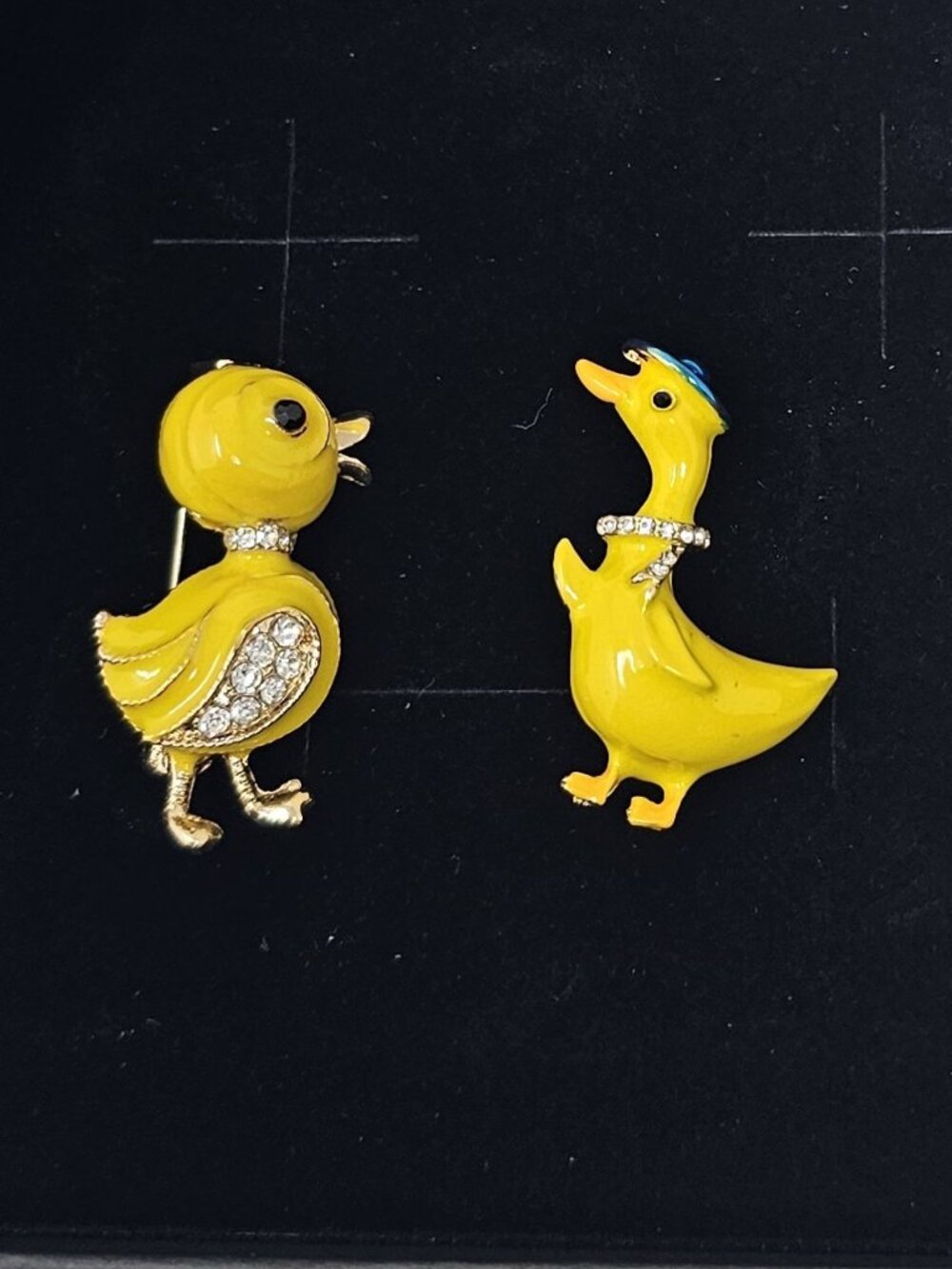 Set of 2 Duck & Chick Pins Brooches Yellow Enamel Rhinestones New